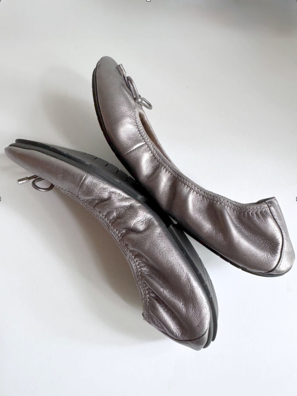 Me Too Halle 2.0 Metallic Pewter Leather Ballet Flats Size 8.5 - Picture 6 of 12
